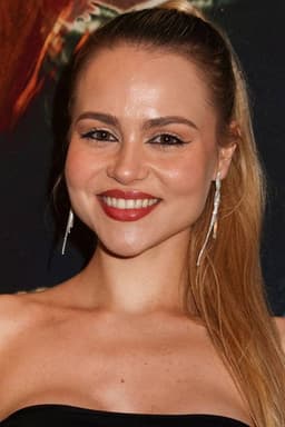 Photo of Karolina Ugrenyuk