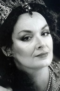 Photo of Nadine Denize