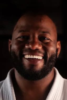 Photo of Mackens Semerzier