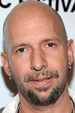 Photo of Neil Strauss