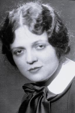 Photo of Elaine Ivans