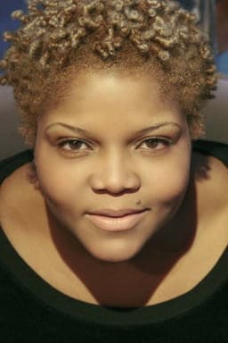 Photo of Lynda Mauze